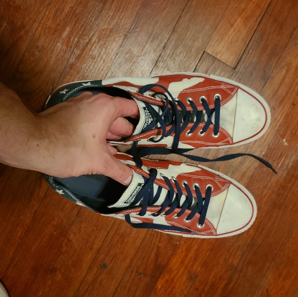 American Flag Converse Size 13